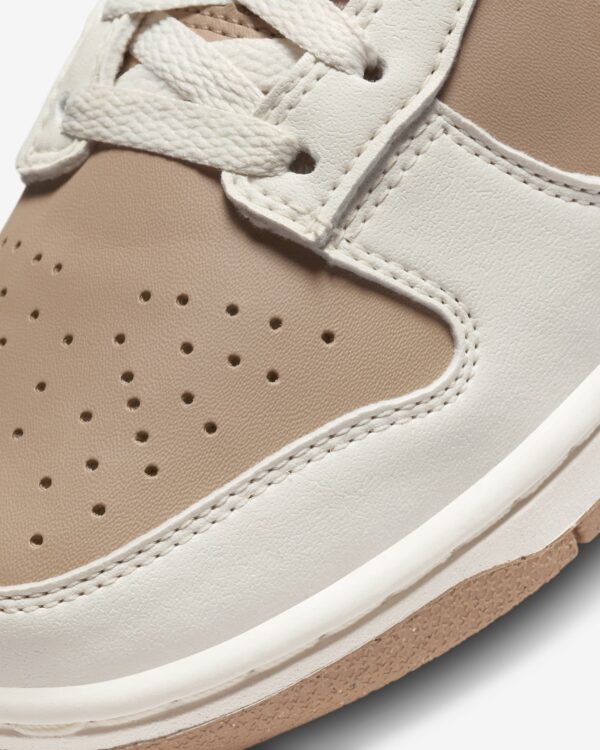Nike Dunk Low WMNS 'Hemp' | B4Y Bought4you sneakers